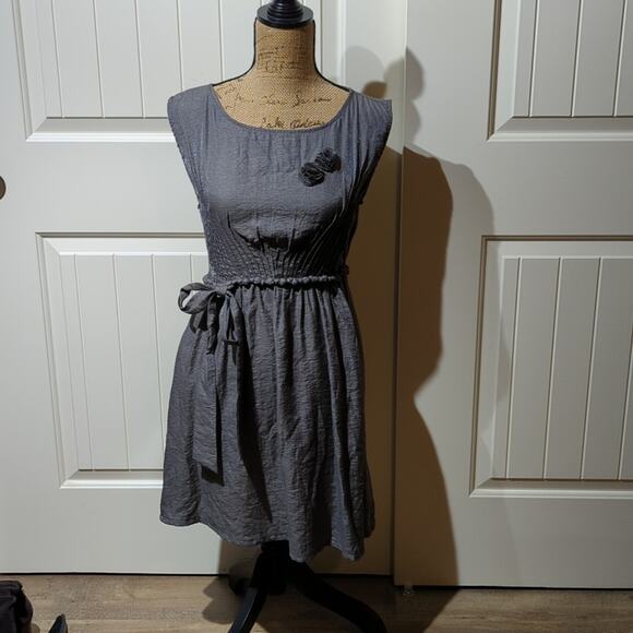 Ya Los Angeles Gray Rosette Braided Trim Side Zip Scoop Neck Dress Women's Sz S - Picture 1 of 12